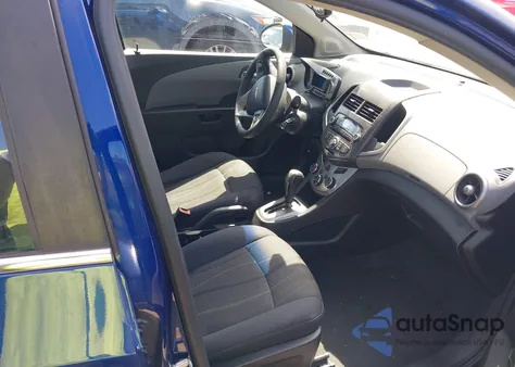 2013 Chevrolet Sonic Lt Auto из США, поврежденный, VIN 1G1JC5SH5D4150611